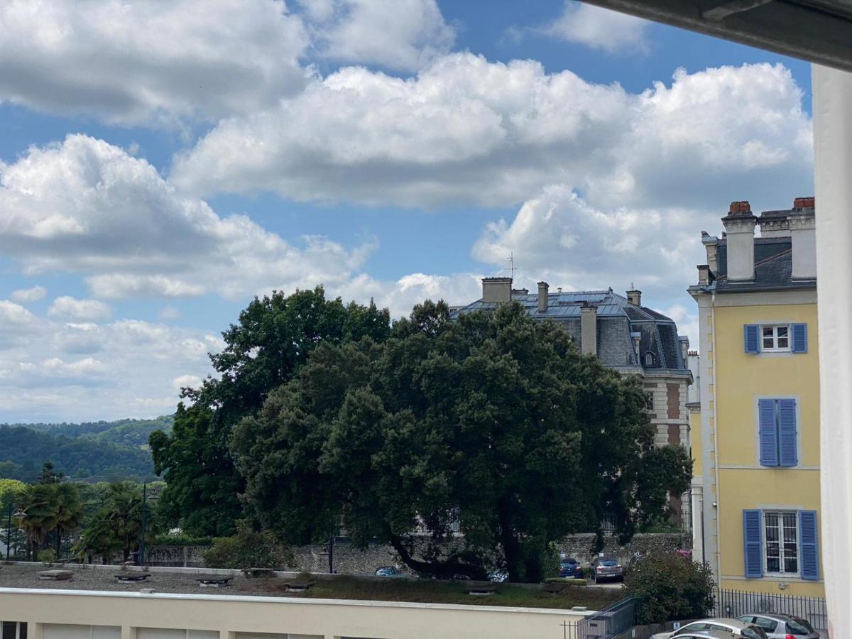 Appartements Pyrénées-Barthou Pau Esterno foto